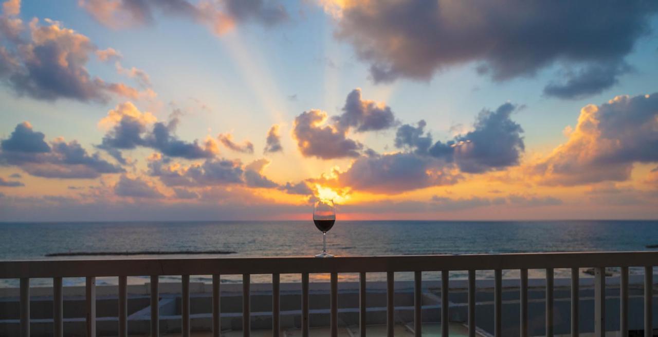 Sea View Apartment Suite テル・アビブ エクステリア 写真