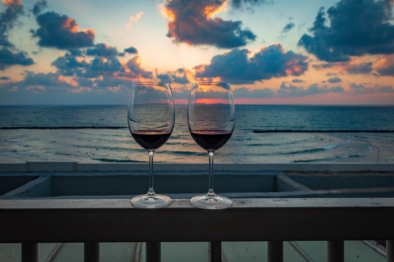 Sea View Apartment Suite テル・アビブ エクステリア 写真