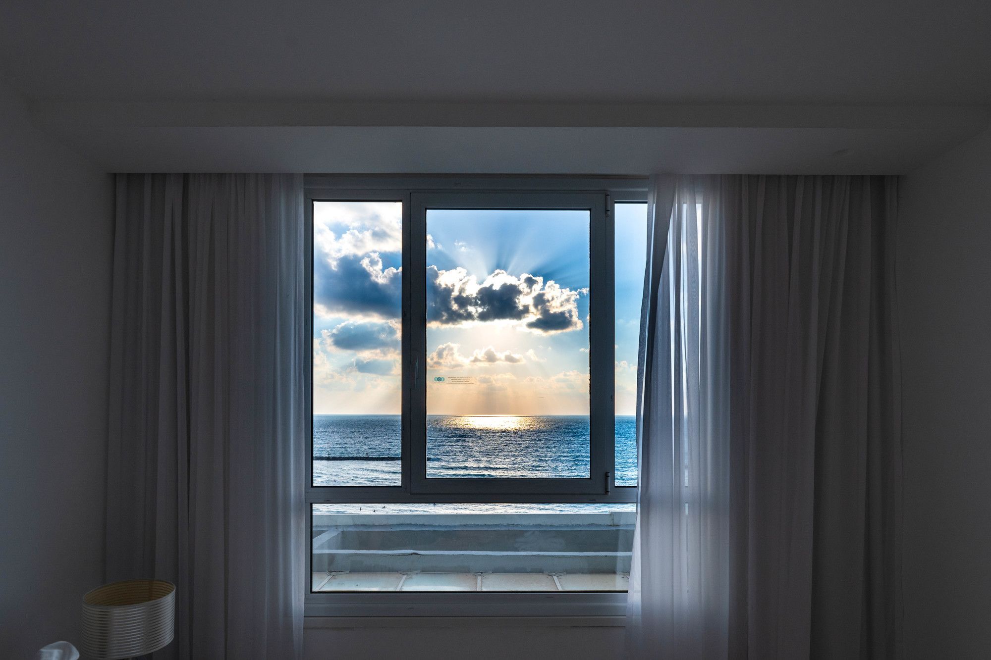 Sea View Apartment Suite テル・アビブ エクステリア 写真